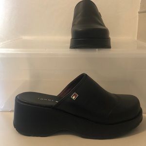 Vintage Tommy Hilfiger black leather platform mules